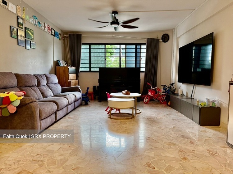 Blk 116 Jurong East Ville (Jurong East), HDB 5 Rooms #557538771